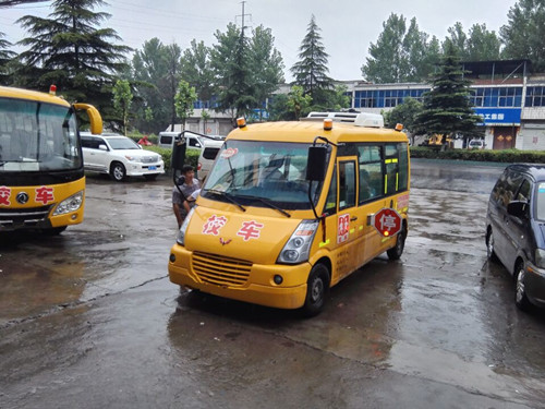 小型冷藏車出現(xiàn)異味怎樣排除？